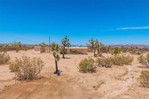 Photo of 58382 Sunny Sands Drive, Yucca Valley, CA 92284 (MLS # JT26012030)