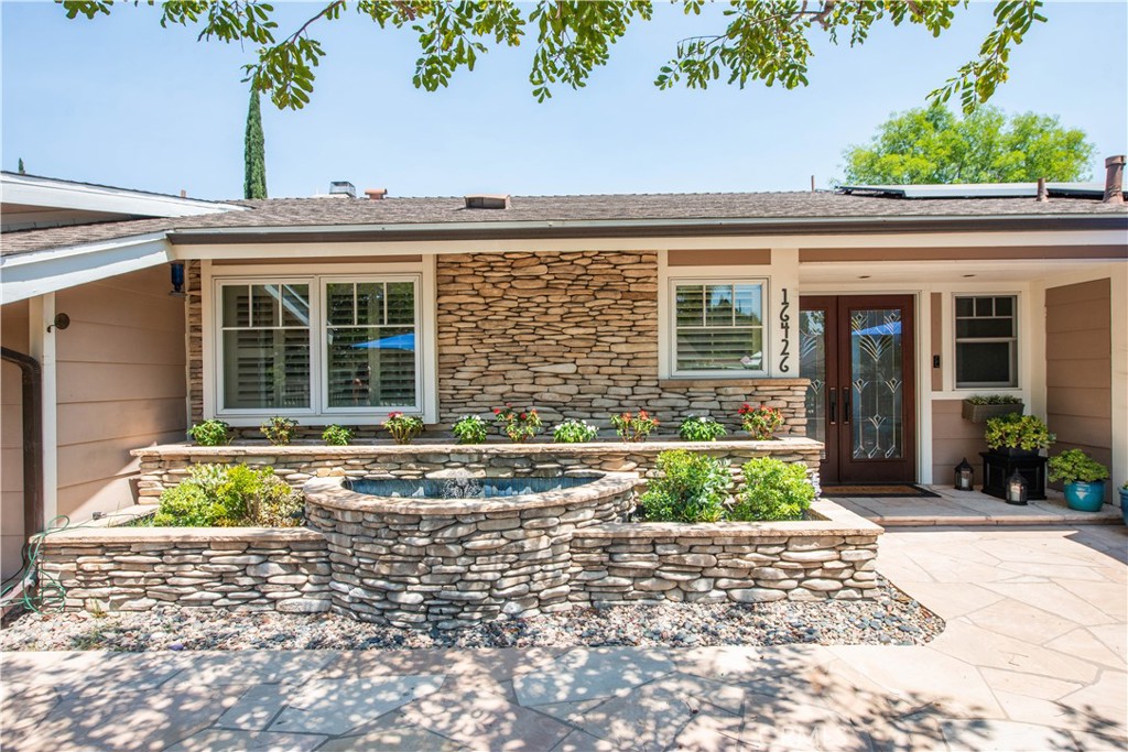 Properties 3 16426 Knollwood Drive