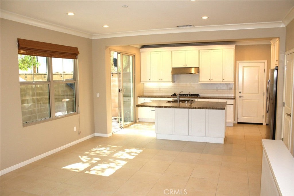 Photo of 83 Thornhurst, Irvine, CA 92620 (MLS # OC26215637)