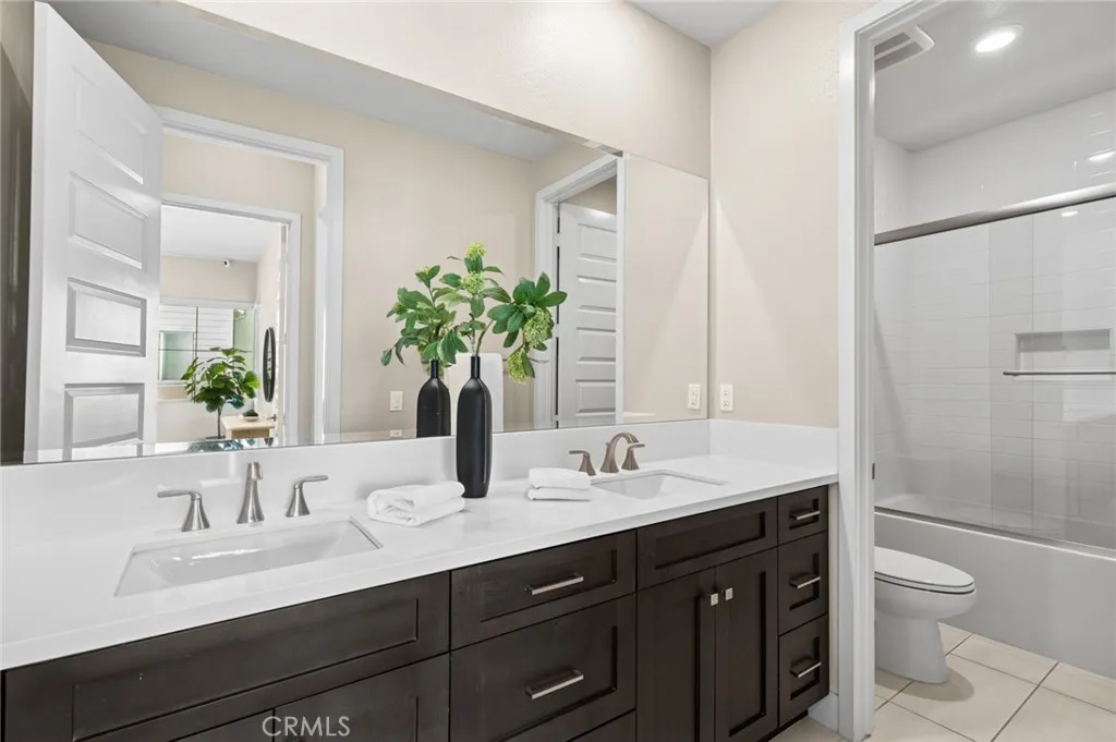 Irvine, California 92618, United States, 4 Bedrooms Bedrooms, ,3 BathroomsBathrooms,Residential,Active,242325