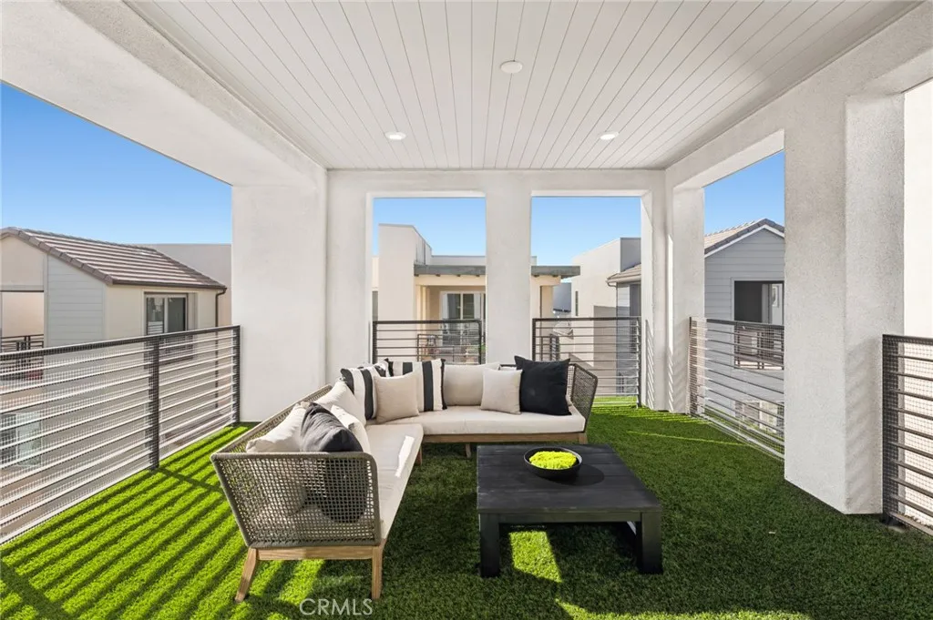 Irvine, California 92618, United States, 4 Bedrooms Bedrooms, ,3 BathroomsBathrooms,Residential,Active,242325