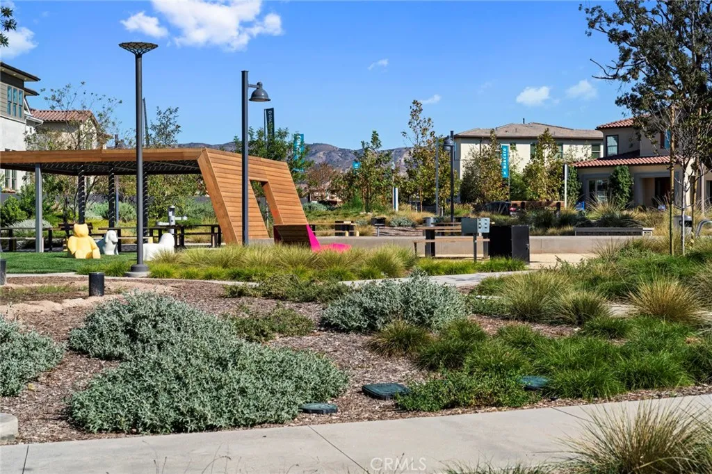 Irvine, California 92618, United States, 4 Bedrooms Bedrooms, ,3 BathroomsBathrooms,Residential,Active,242325