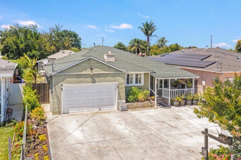 Photo of 123 Gardenia Way, East Palo Alto, CA 94303 (MLS # ML82054133)