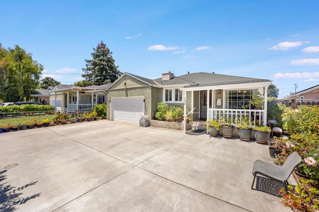 123 Gardenia Way