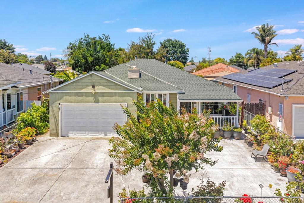 123 Gardenia Way