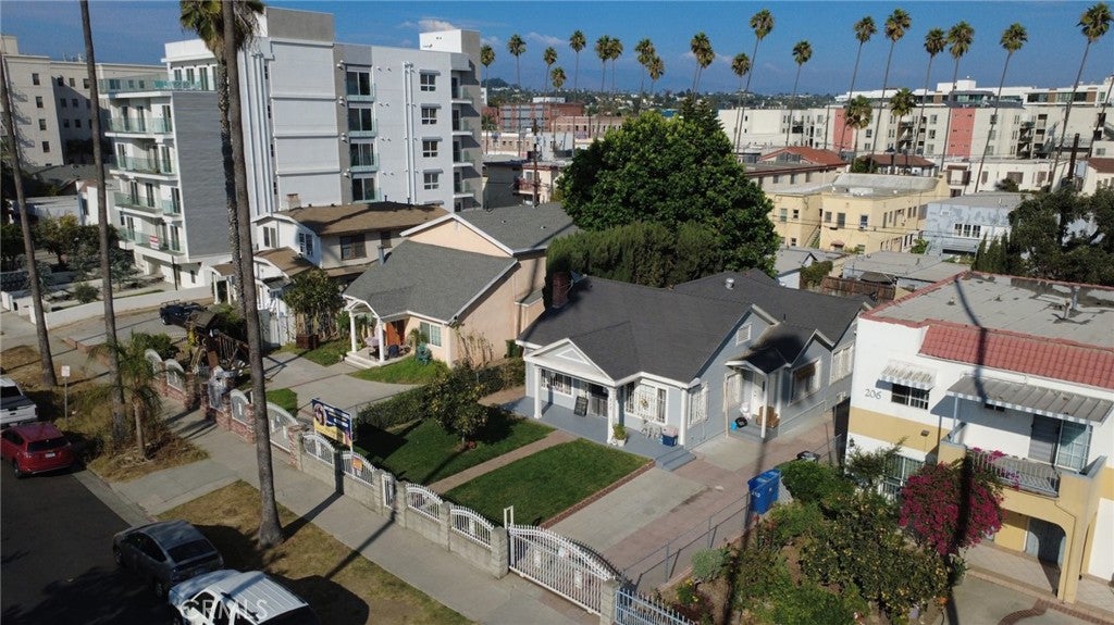 210 N Berendo Street