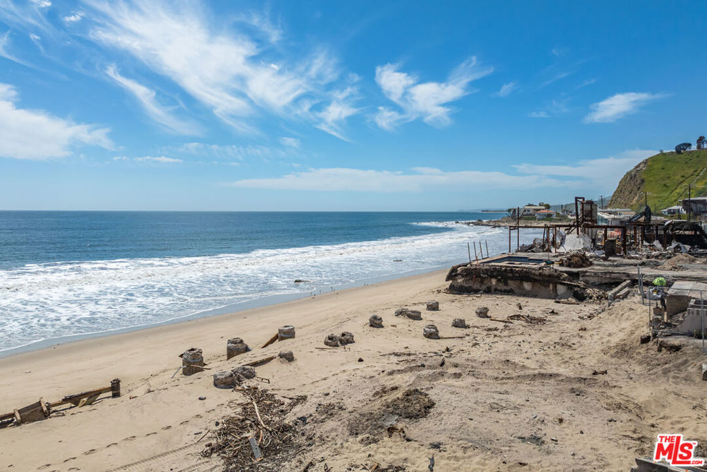 21562 Pacific Coast Highway