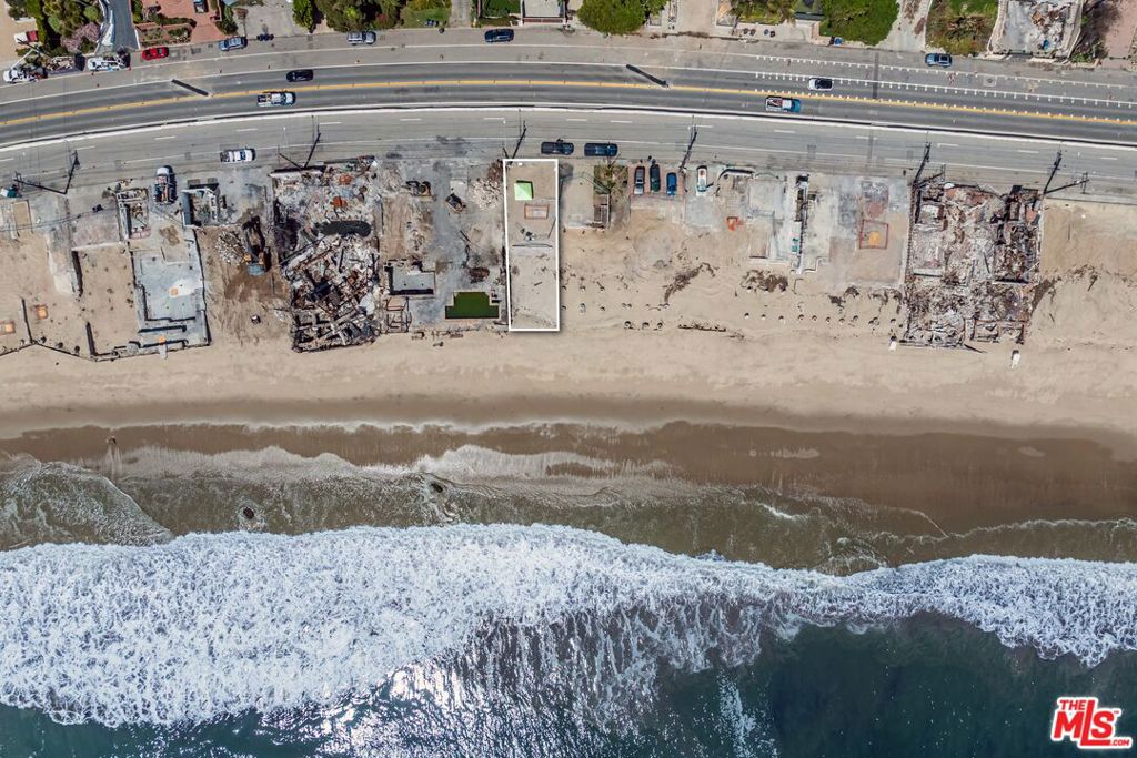21562 Pacific Coast Highway