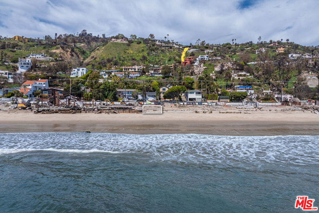 21562 Pacific Coast Highway