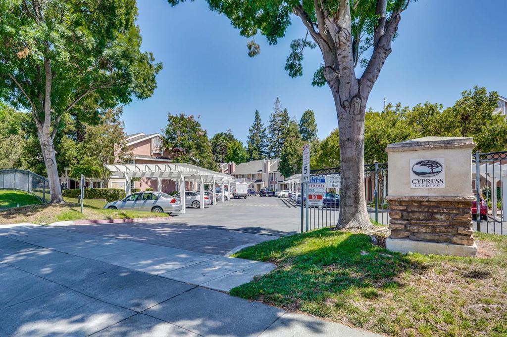 627 E El Camino Real 102