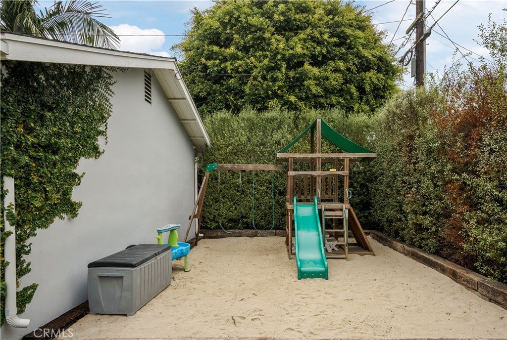 339 E 19th, Costa Mesa CA 92627 - Photo 59