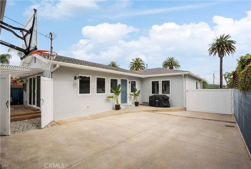 339 E 19th, Costa Mesa CA 92627 - Photo 12