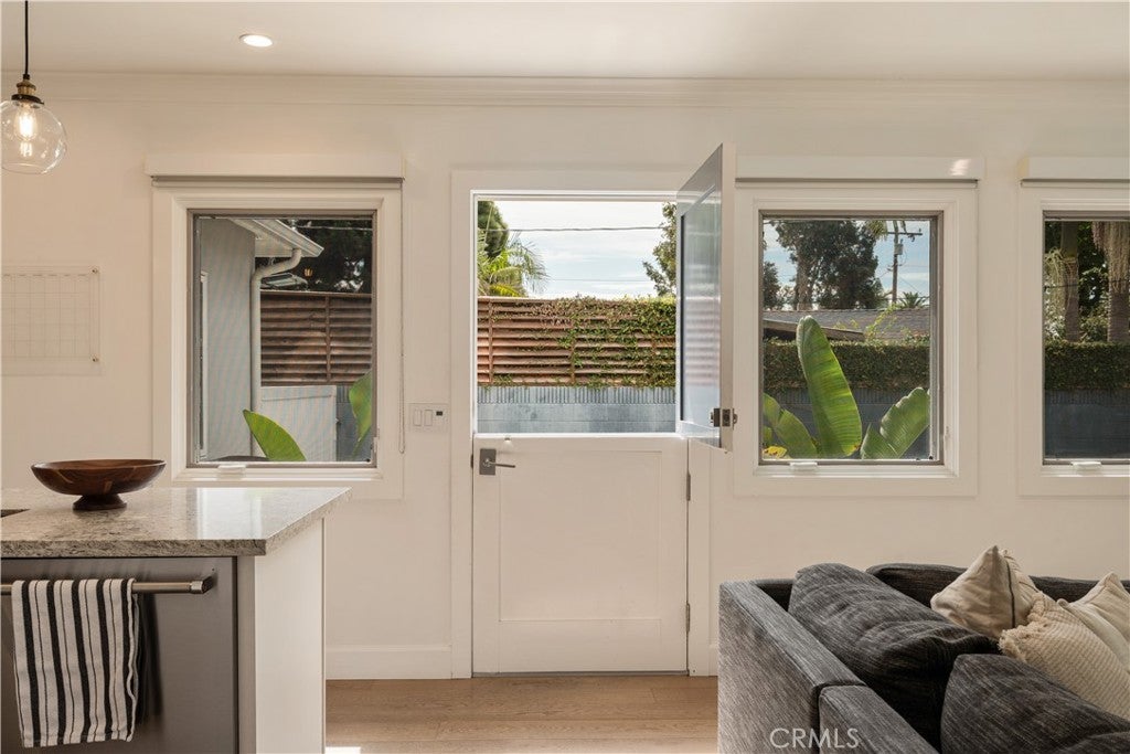 339 E 19th, Costa Mesa CA 92627 - Photo 38