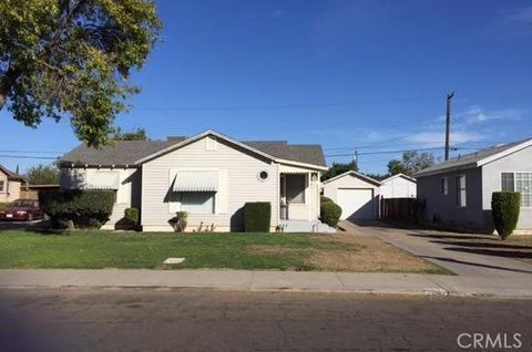 Photo of 2042 E Mayfair Drive, Fresno, CA 93703 (MLS # DW26049420)