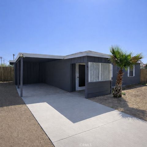 Photo of 325 W Elder St, Calipatria, CA 92233 (MLS # IV26044946)