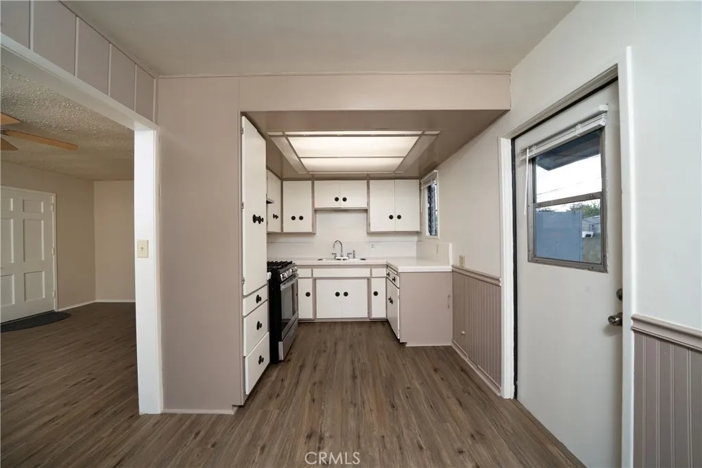 Lakewood, California 90712, United States, 2 Bedrooms Bedrooms, ,1 BathroomBathrooms,Residential,Active,248831