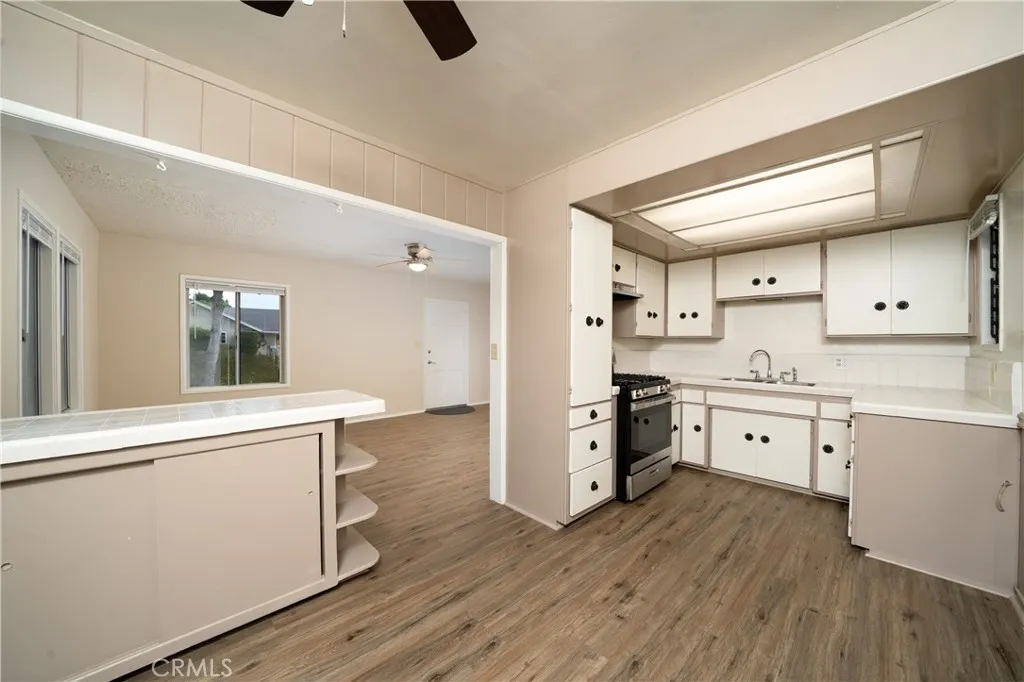 Lakewood, California 90712, United States, 2 Bedrooms Bedrooms, ,1 BathroomBathrooms,Residential,Active,248831