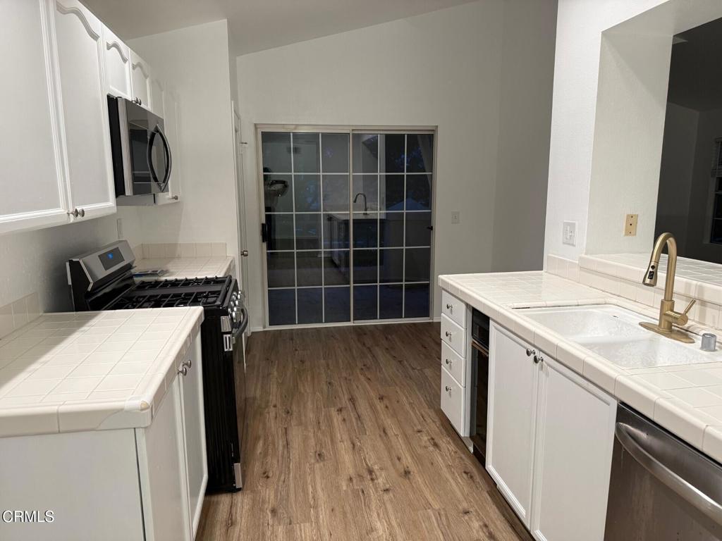 California Lighthouse 5 - 4605 - Residential Lease