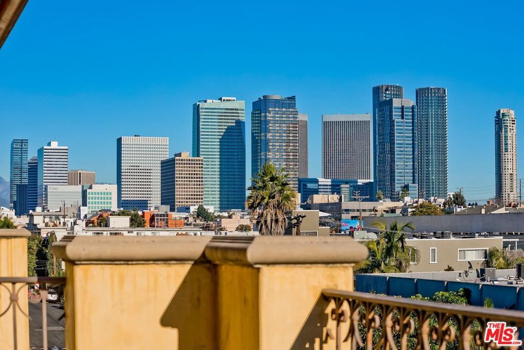 Photo of 10617 Eastborne Avenue #PH1, Los Angeles, CA 90024 (MLS # 26637991)