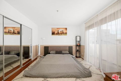 Tiny photo for 1420 Princeton Street #5, Santa Monica, CA 90404 (MLS # 26838451)