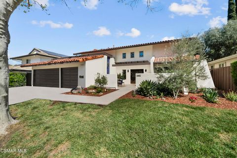 Photo of 1682 Elmsford Place, Westlake Village, CA 91361 (MLS # 226001343)