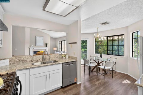 Photo of 246 CANYON WOODS WAY #C, San Ramon, CA 94582 (MLS # 41141187)