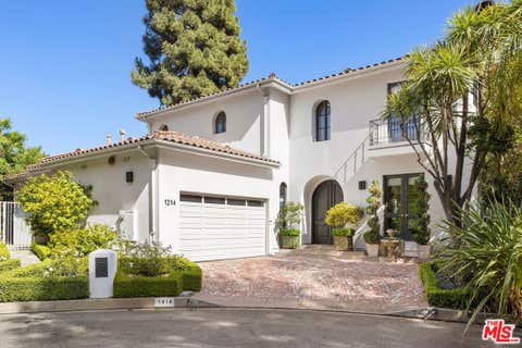 Photo of 1214 Beverly View Drive, Beverly Hills, CA 90210 (MLS # 26874489)