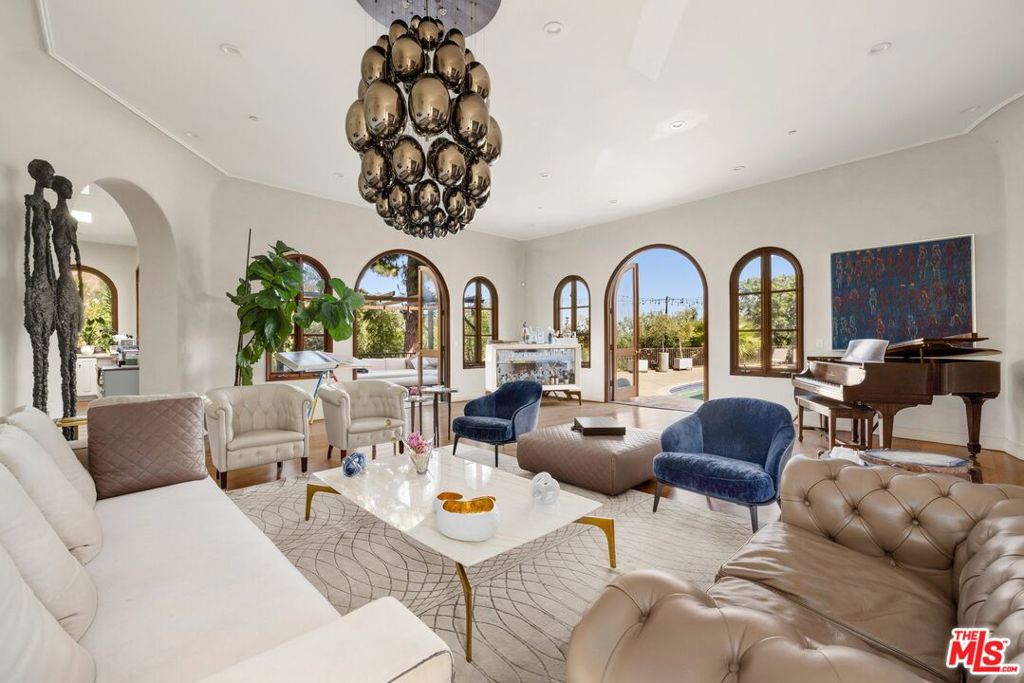 1214 Beverly View Drive
