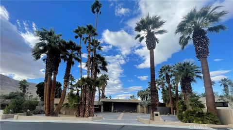 Photo of 40231 Club View Drive, Rancho Mirage, CA 92270 (MLS # SW25128447)