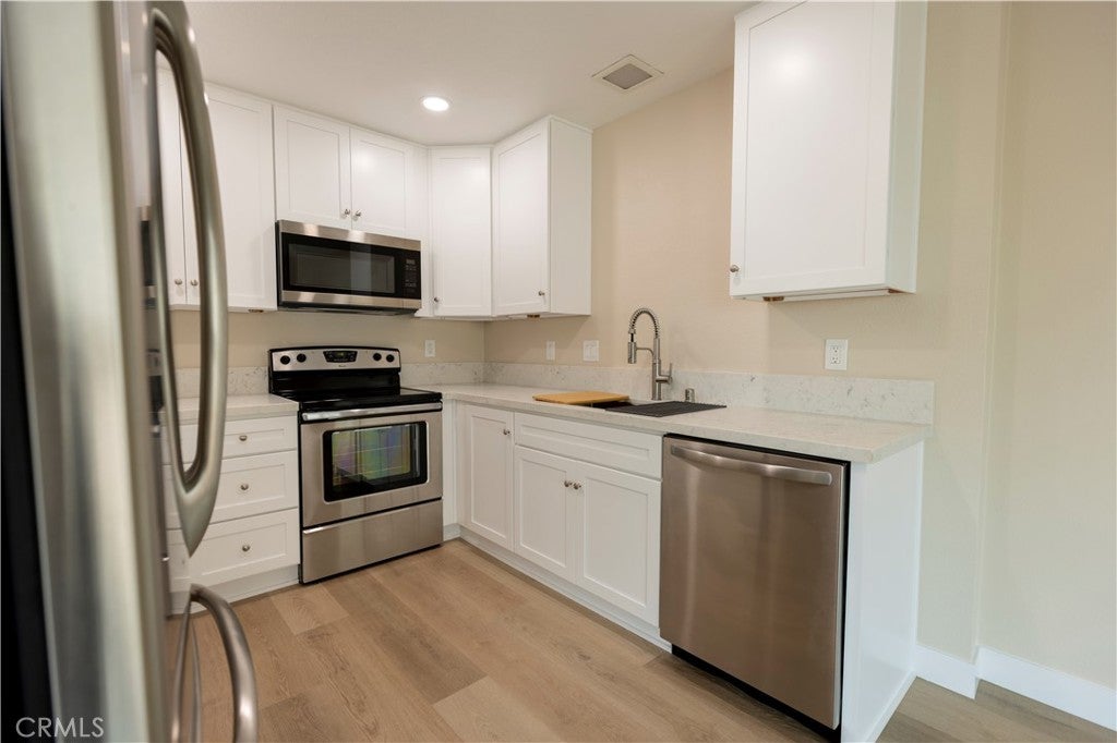 581 W Alton G