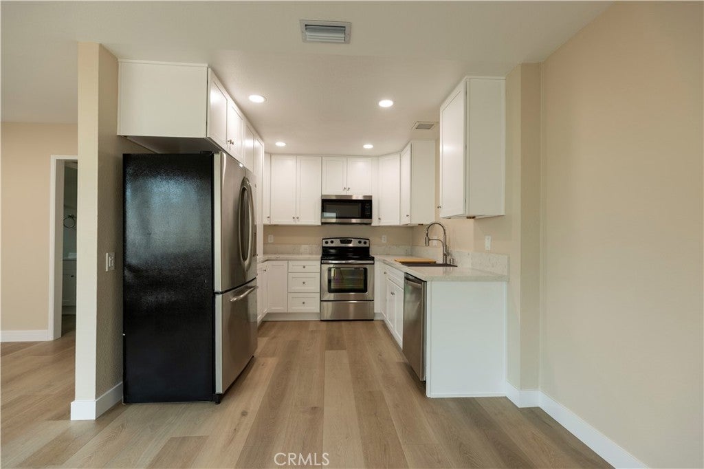 581 W Alton G