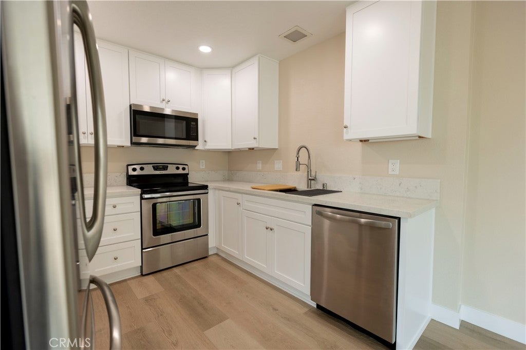 581 W Alton G