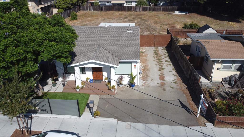 CASTRO VALLEY - Residential