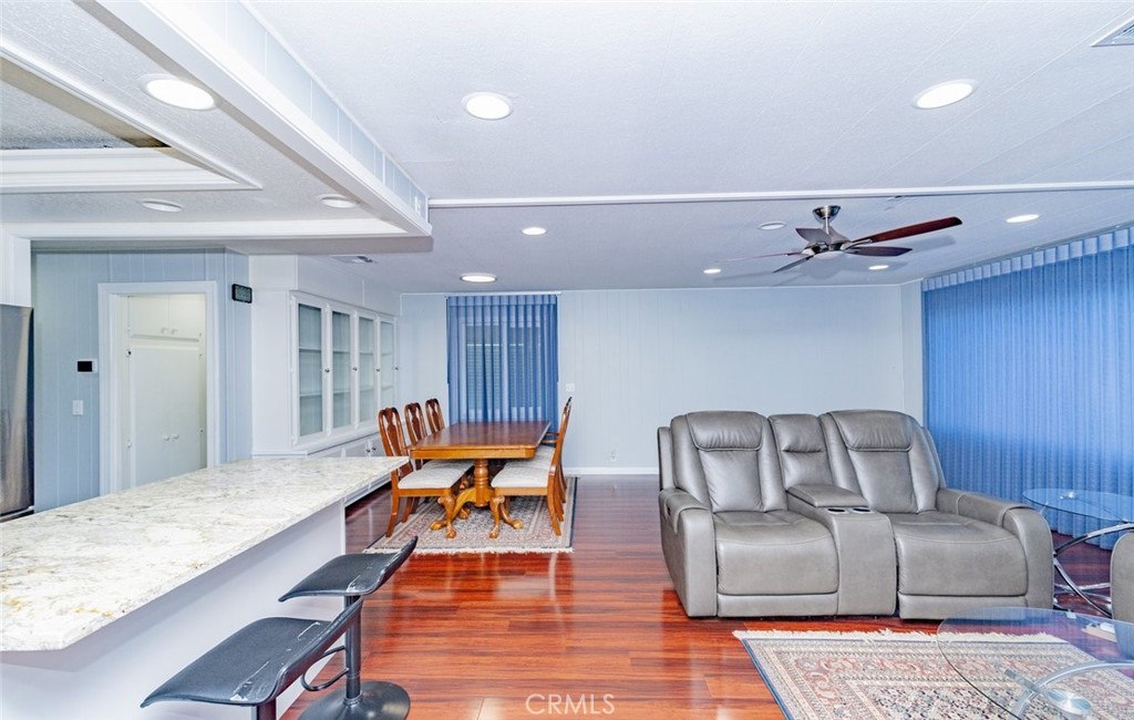 15300 MAGNOLIA Street 82