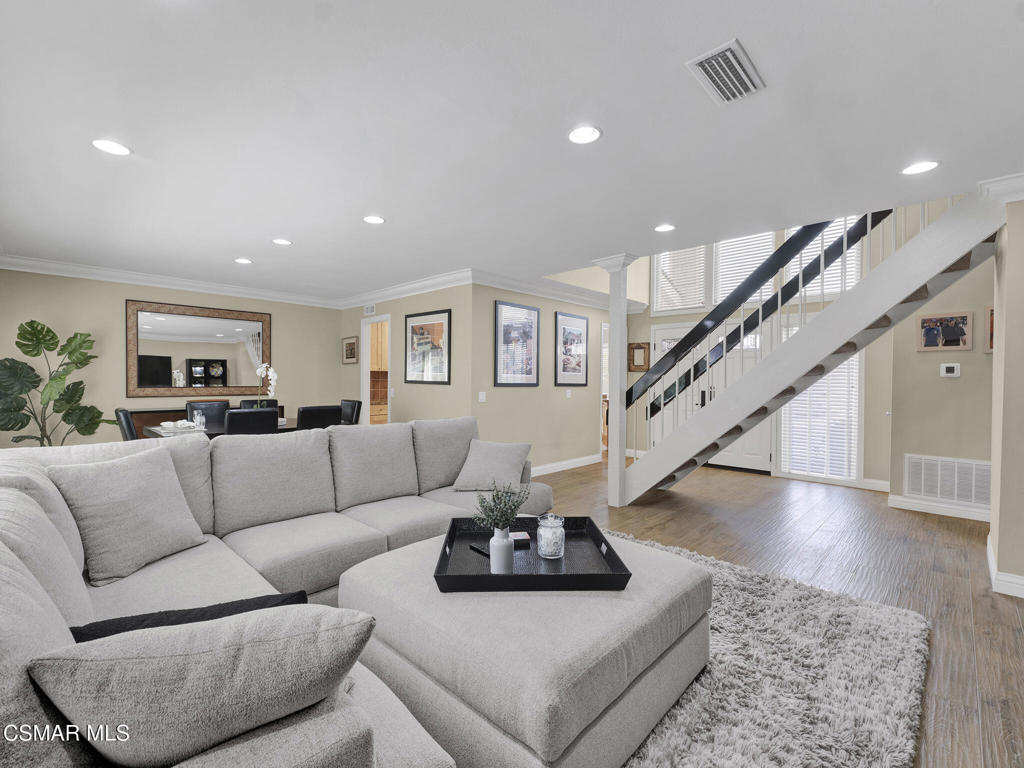 Reyes Adobe-886 - 886 - Residential