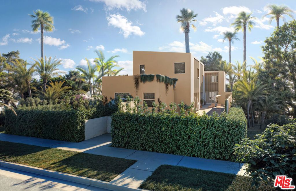 Photo of 2132 Walnut Avenue, Venice, CA 90291 (MLS # 25598021)