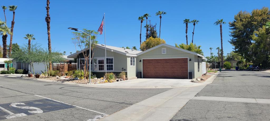 502 Cerritos Way