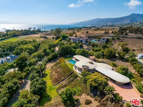 Photo of 6331 Busch Drive, Malibu, CA 90265 (MLS # 26659733)