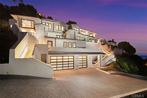 31 N Vista De Catalina Laguna Beach CA 92651