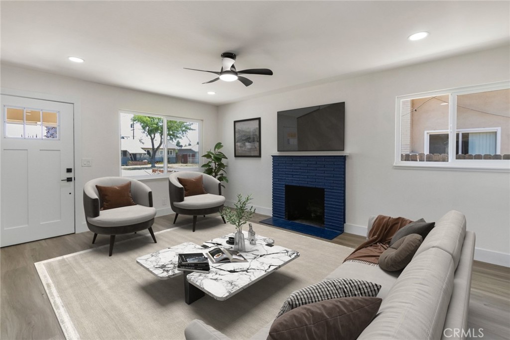 7297 Edythe Circle