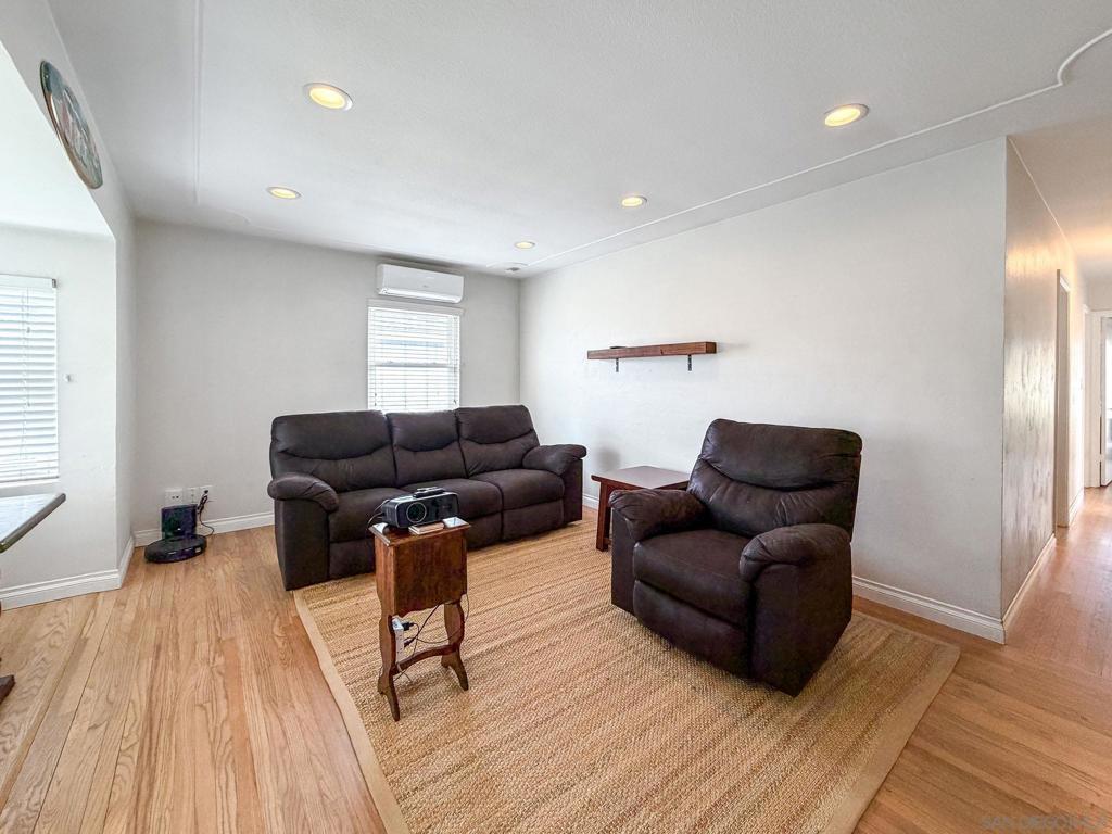 1111 9th St