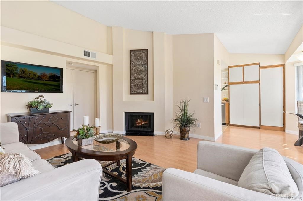 Tiempo (TI) - Residential Lease
