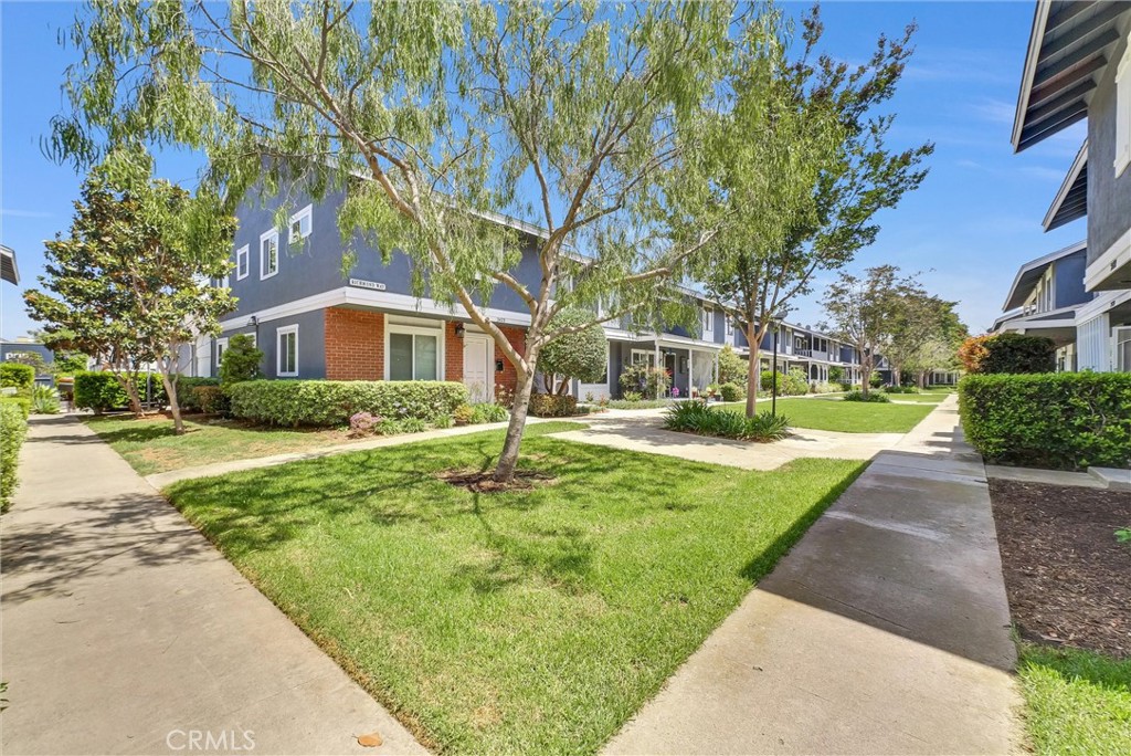 195 Morristown Lane