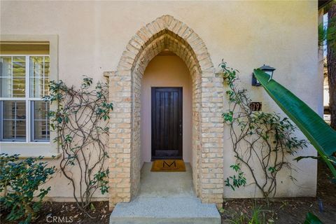 79 Canyoncrest Irvine CA 92603