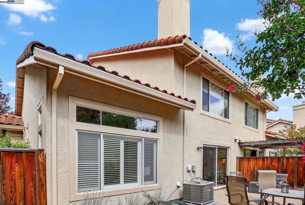 MIRAVILLA - Residential