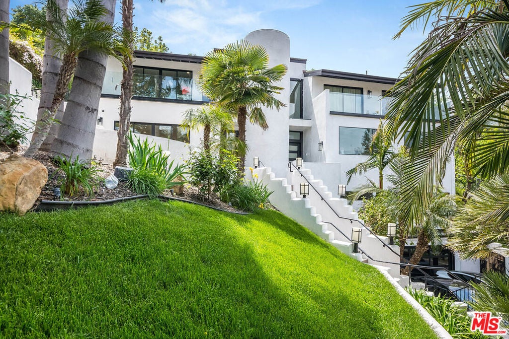 4961 Marmol Drive