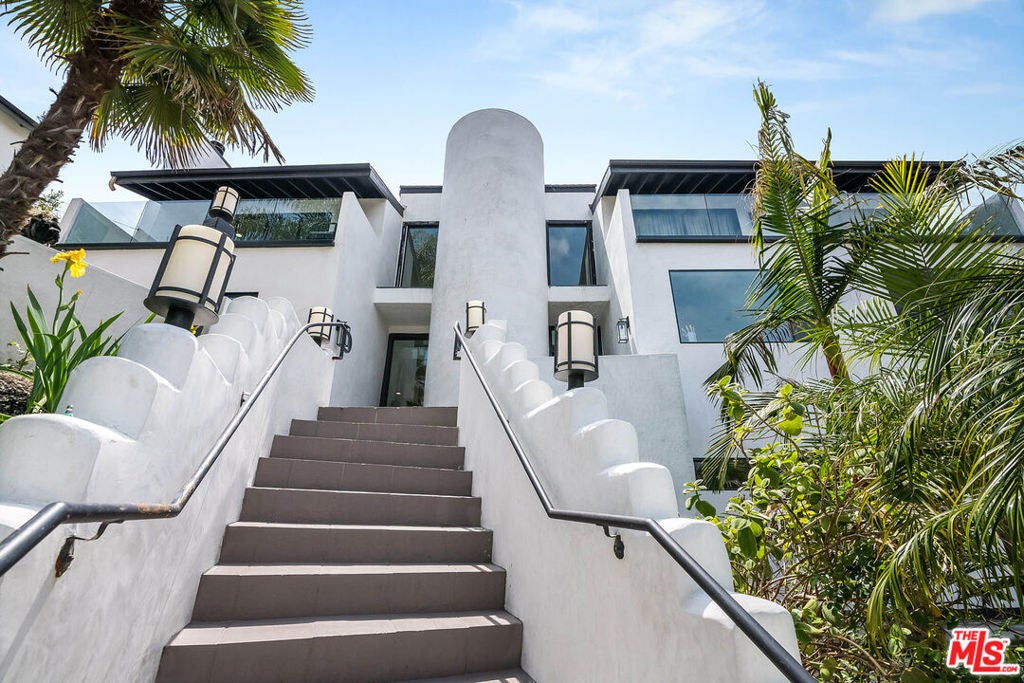 4961 Marmol Drive