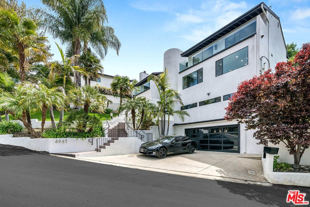 4961 Marmol Drive