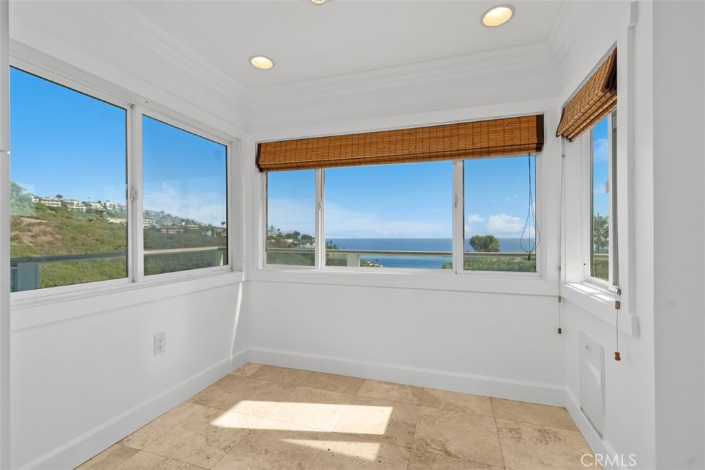 Arch Beach Heights (ABH) - Residential