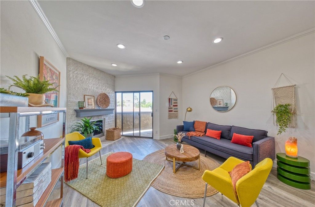 Photo of 1665 Federal Avenue #302, Los Angeles, CA 90025 (MLS # AR25192823)